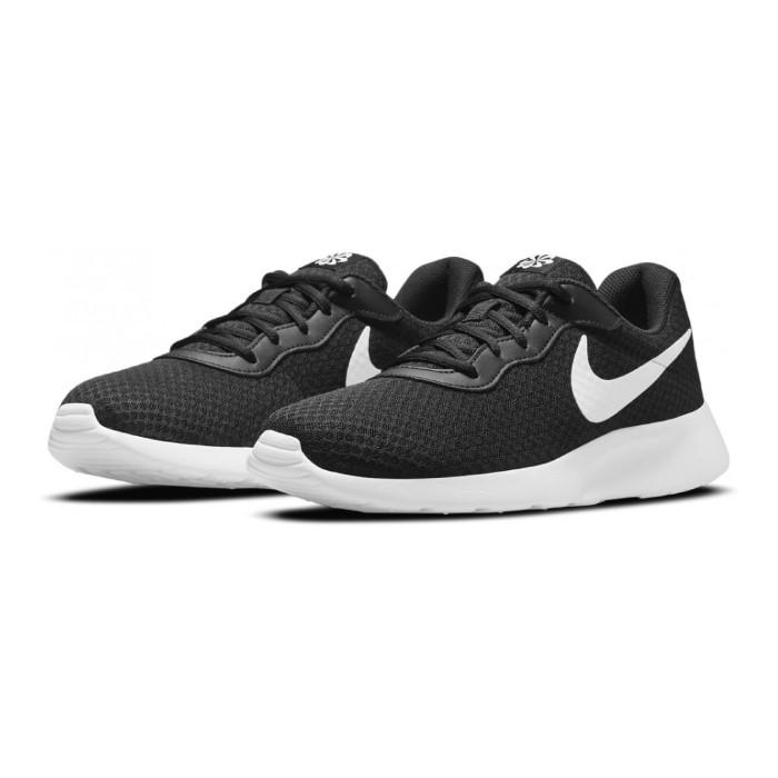 Nike Tanjun