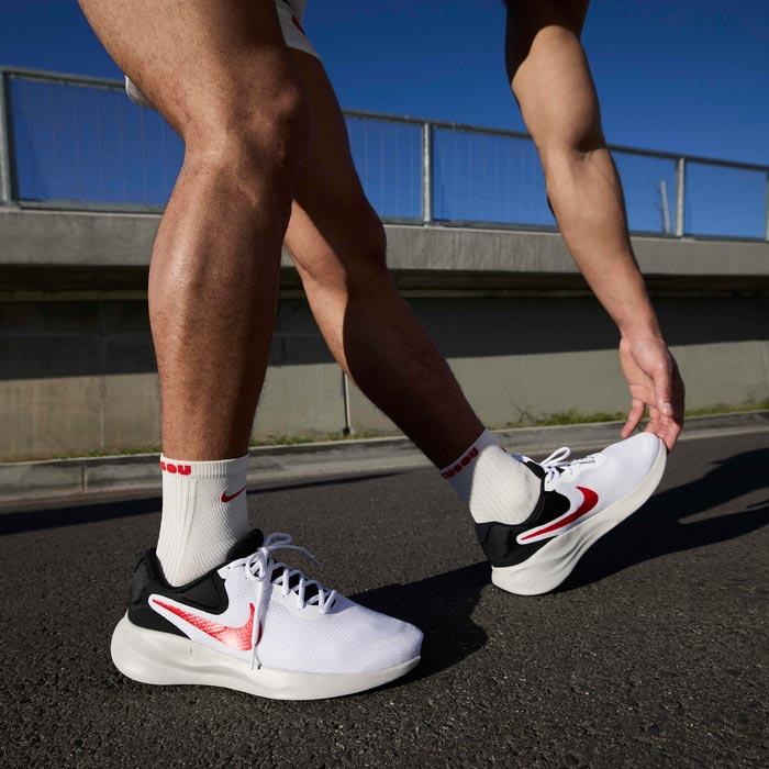 Nike Revolution 7